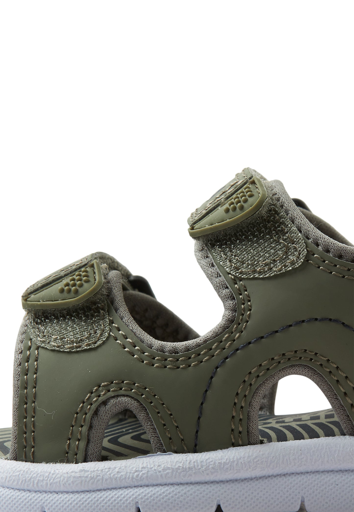 REIMA Sandalen / Badesandalen<br> Bungee <br>Gr. 25, 27, 28, 29, 30, 31, 32 <br> sehr leicht & weich<br> zwei Klettverschlüsse seitlich für selbstständiges Anziehen<br> auch im/am Wasser geeignet