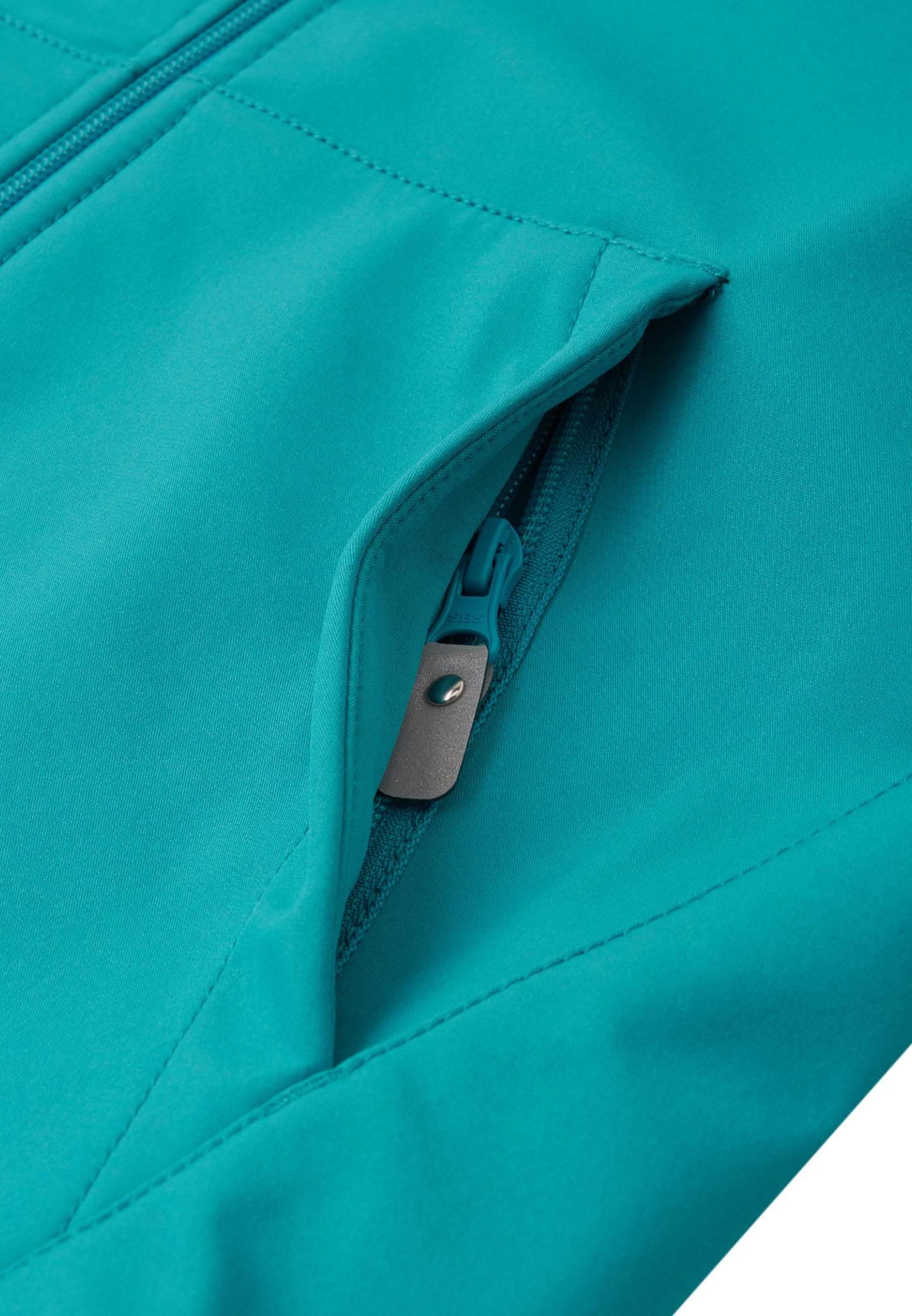 REIMA gefütterte Softshell-Jacke <br>Koivula <br>Gr. 152, 164<br> aussen Softshell <br>innen weiches Fleece <br>WS 10'000 mm