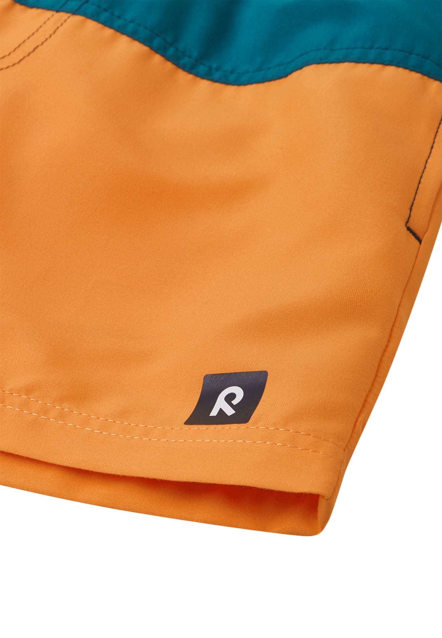 REIMA Badehose <br> Palmu <br>Gr. 110, 122, 128, 134, 152<br> UV-Schutzfaktor 50+<br> schnelltrocknend<br> Netzhose innen <br>Bund regulierbar<br> Länge Mitte Oberschenkel