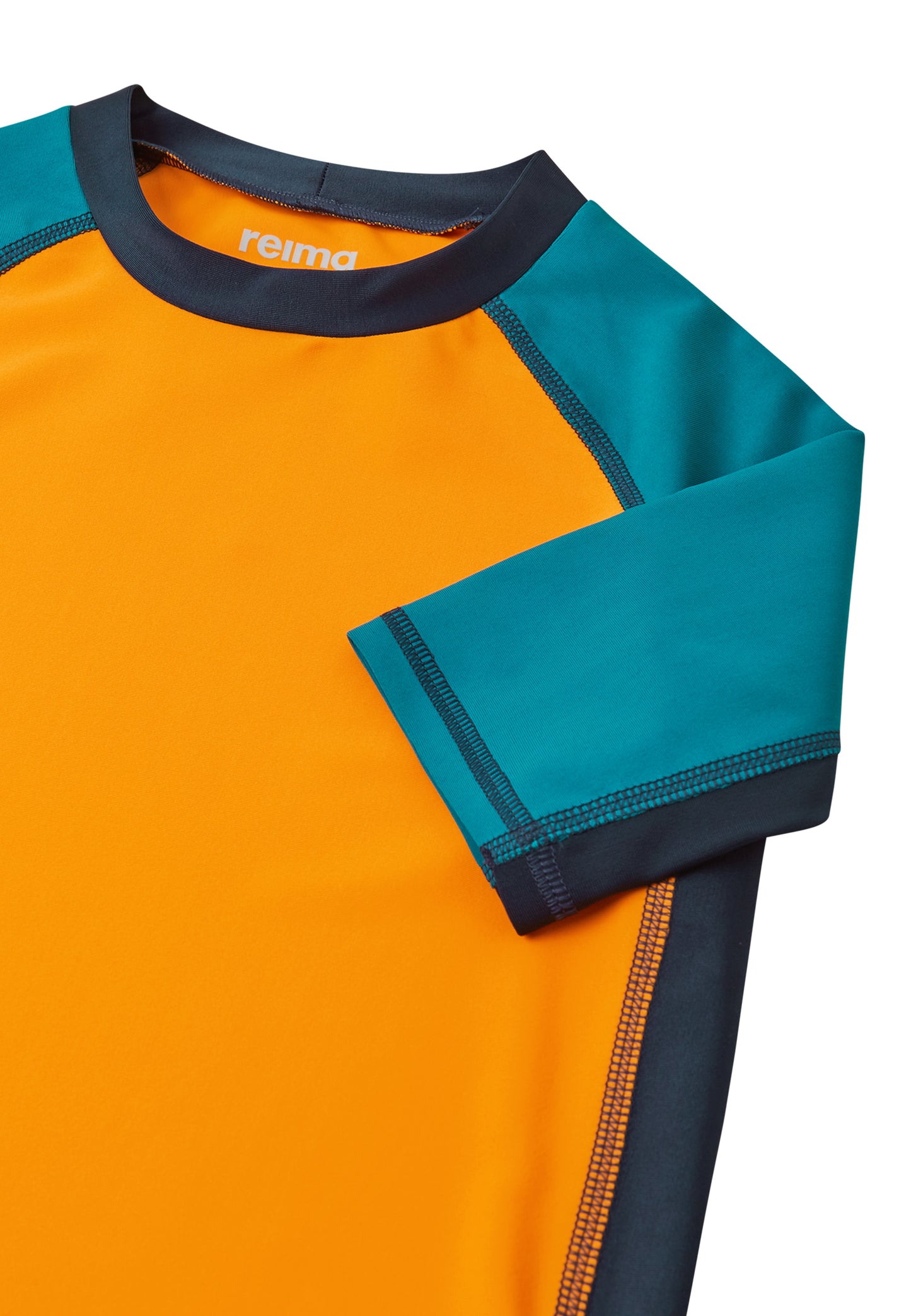 REIMA Badeshirt <br>Uiva <br>Gr. 104, 110, 116, 122, 134<br> UV-Schutzfaktor 50+<br> schnelltrocknend