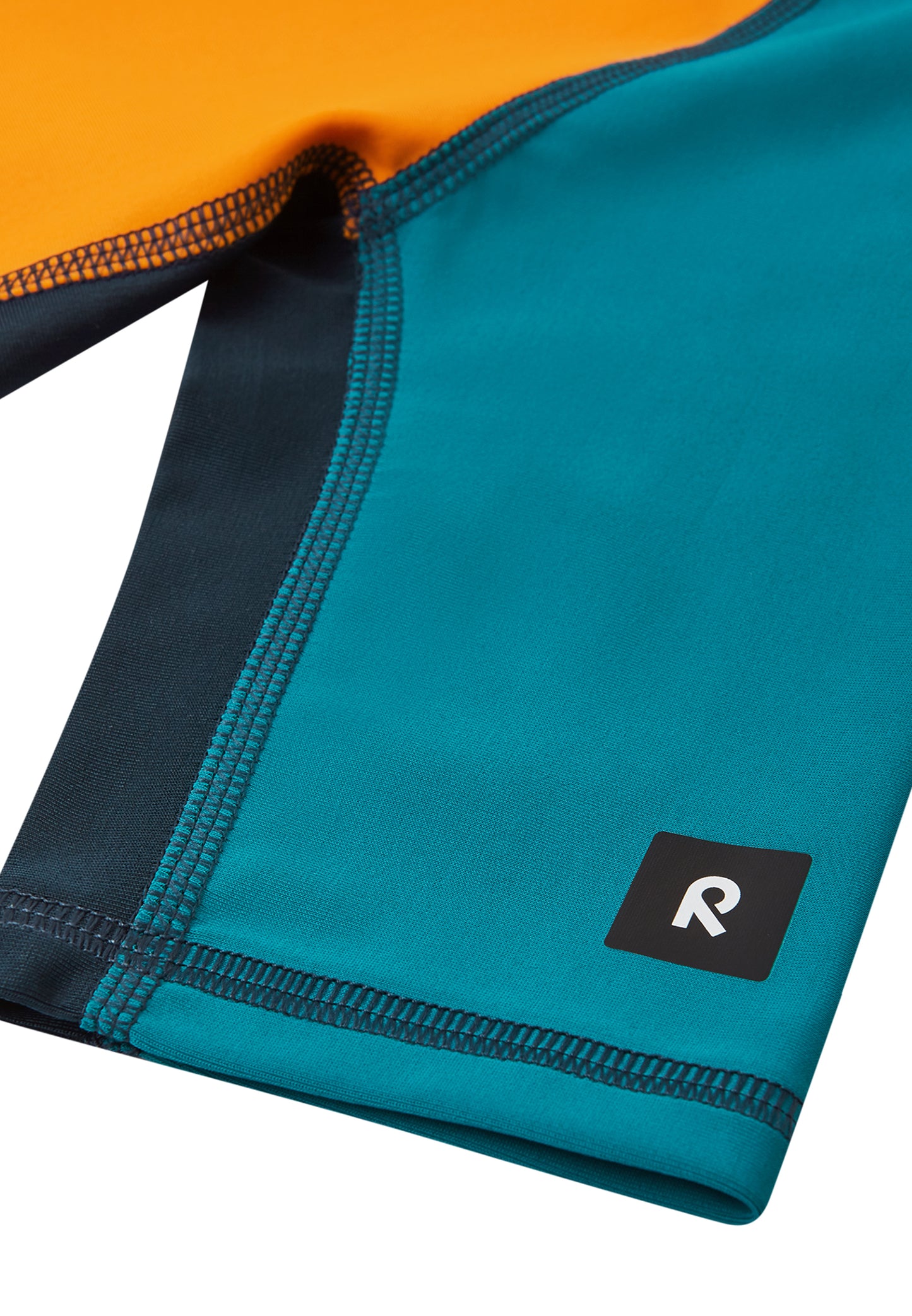 REIMA Badeshirt <br>Uiva <br>Gr. 104, 110, 116, 122, 134<br> UV-Schutzfaktor 50+<br> schnelltrocknend