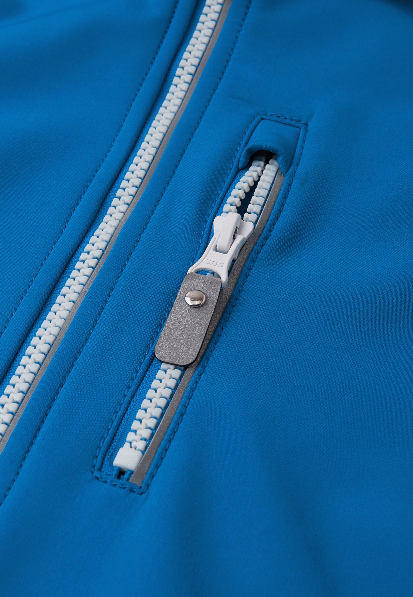 REIMA gefütterte Softshell-Jacke <br>Vantti <br>Gr. 98, 128<br> aussen Softshell<br> innen weiches Fleece <br>WS 10'000 mm