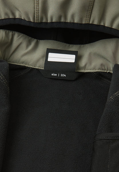 REIMA gefütterte Softshell-Jacke <br>Vantti <br>Gr. 80, 98, 122, 128, 134, 140<br> aussen Softshell<br> innen weiches Fleece <br>WS 10'000 mm
