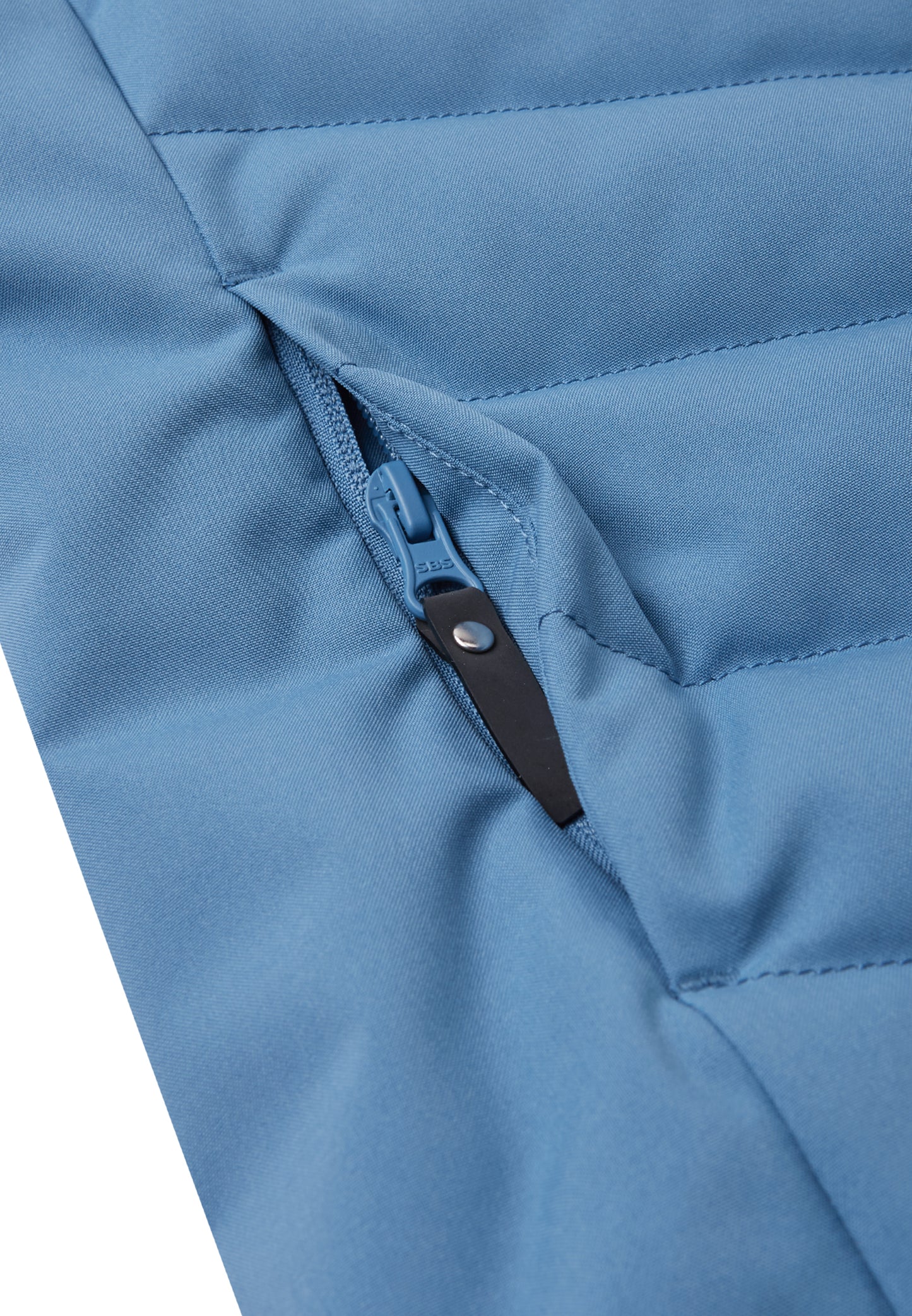 REIMA Primaloft-Skijacke/Winterjacke<br> Luppo <br>Gr. 140<br> mit Primaloft (künstliche Daune) wattiert<br> Schneefang & verstellbare Ärmelbündchen mit Lycraeinsätzen<br> WS 15'000 mm